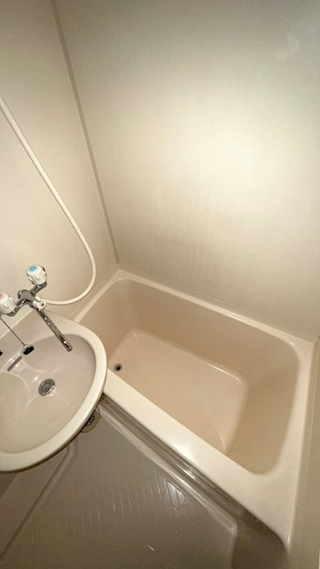神戸市中央区旭通３丁目の賃貸マンションの浴室