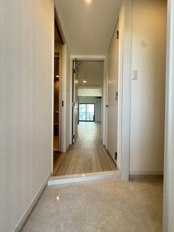 Ｓクラージュ西新の玄関