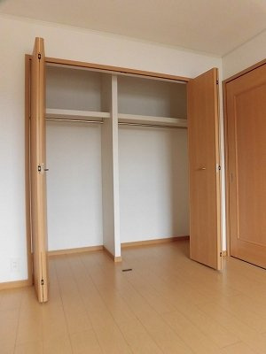 【収納】 | サンリットＡ | 大きなスペースがあり、収納には困りません