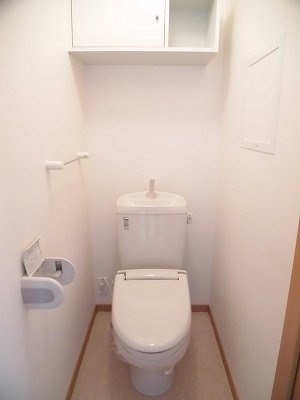【トイレ】 | サンリットＡ | 清潔感のあるトイレです