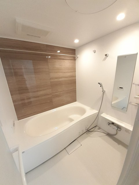 フォルトゥーナ西岡屋Ⅱの浴室