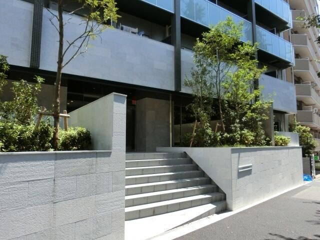 ＡＸＡＳレジデンス目黒東のエントランス