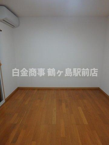 アヴァンスの洋室