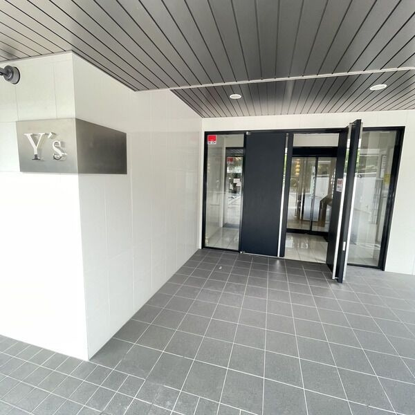 Ysのエントランス