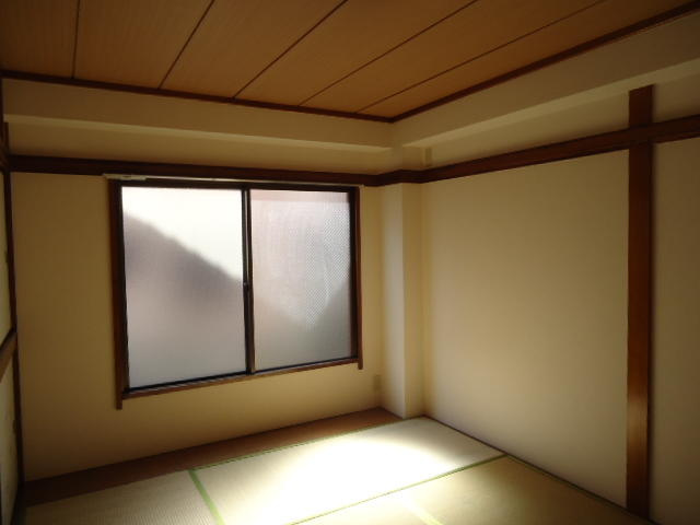 フローレンス山嵜の和室