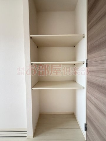 オッツ梅満の収納|小物を収納するのに便利です