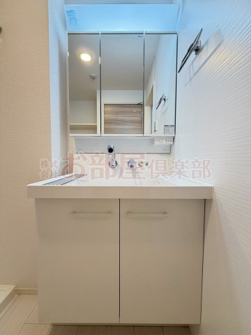 オッツ梅満の洗面所|忙しい朝には欠かせない洗面所です