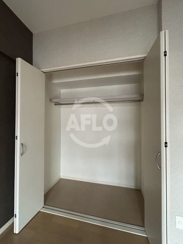 ウインズコート新北野の収納|クローゼット