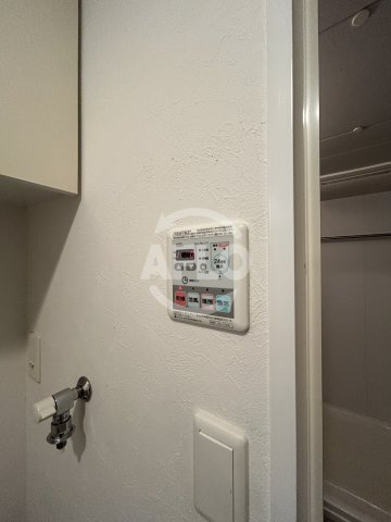 ウインズコート新北野の洗面所|浴室乾燥機