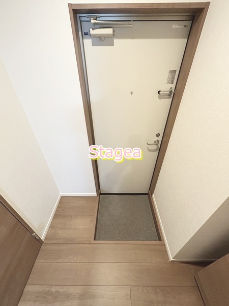 REGALEST　TⅡの玄関