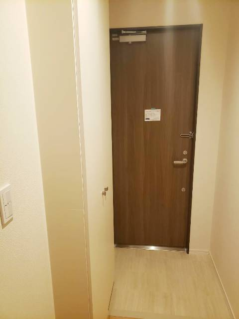 COURAGE三軒茶屋の玄関
