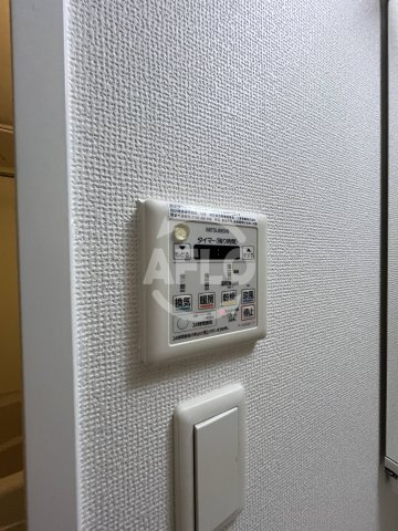 BPRレジデンス江坂の洗面所|BPRレジデンス江坂　浴室乾燥機