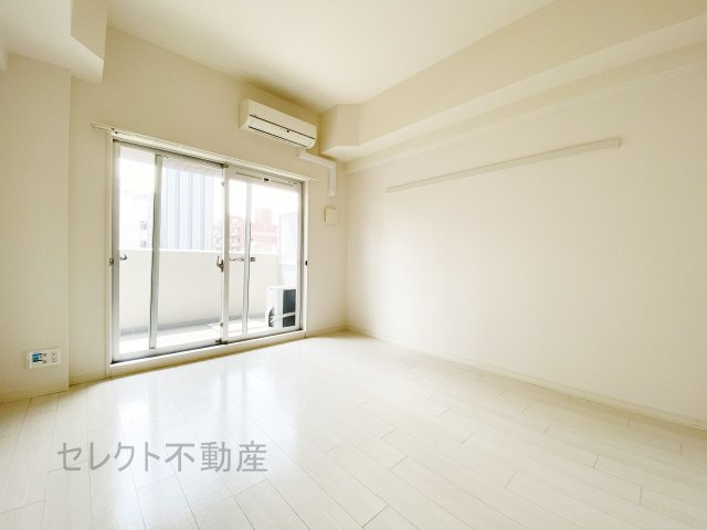 プレサンス栄モードの内装