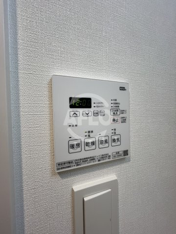 エスタート塚本の洗面所|エスタート塚本　浴室乾燥機