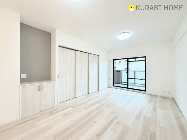 サンシティ西京極2番館　3階の居間・リビング