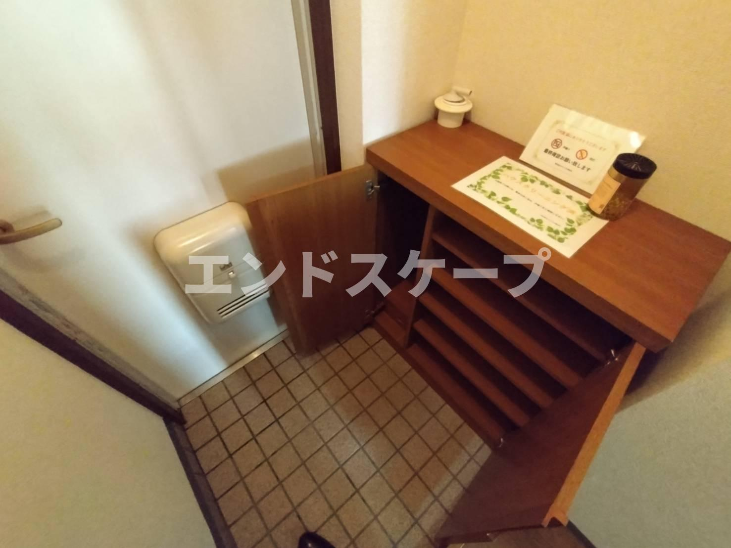 グリーンヒルズの玄関|高崎、前橋エリアのお部屋探しはエンドスケープまで！お客様の理想お聞かせ下さい♪