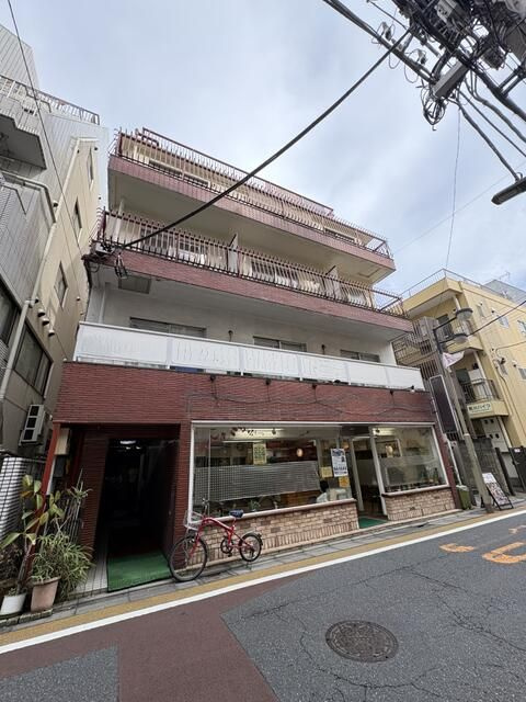 川口ビルの外観