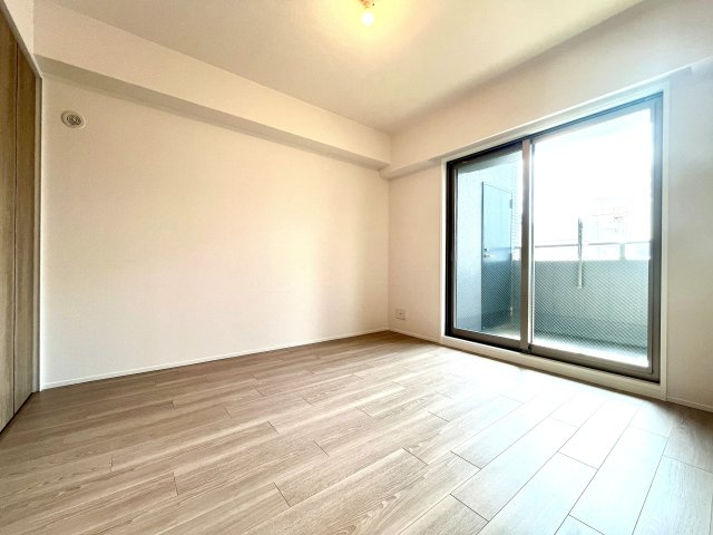 ピアッツァコート神宮前の洋室