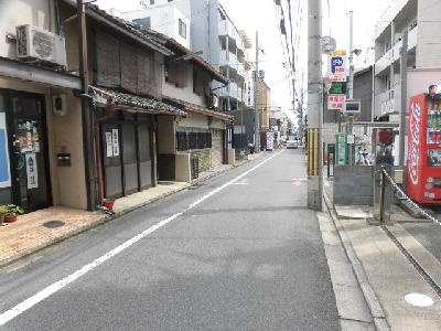 Villa Florian（ヴィラフローリアン）の周辺|前面道路
