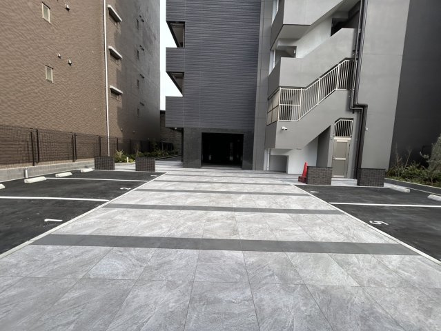 Alivisドーム前の駐車場