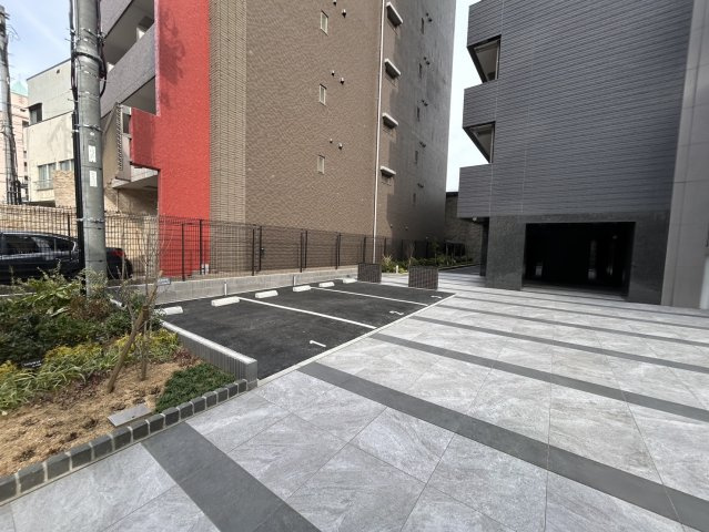 Alivisドーム前のエントランス
