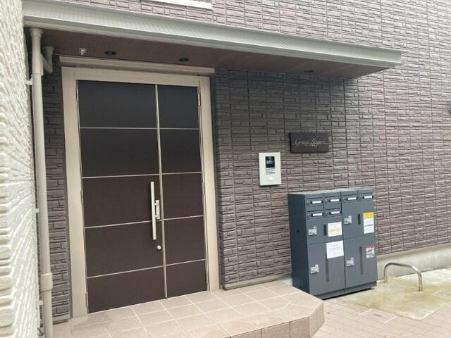 ＧＲＡＣＥ　ＩＫＥＪＩＲＩのエントランス|オートロックの入り口です