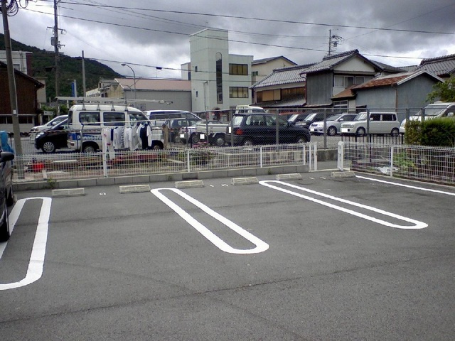 スカイハイツの駐車場
