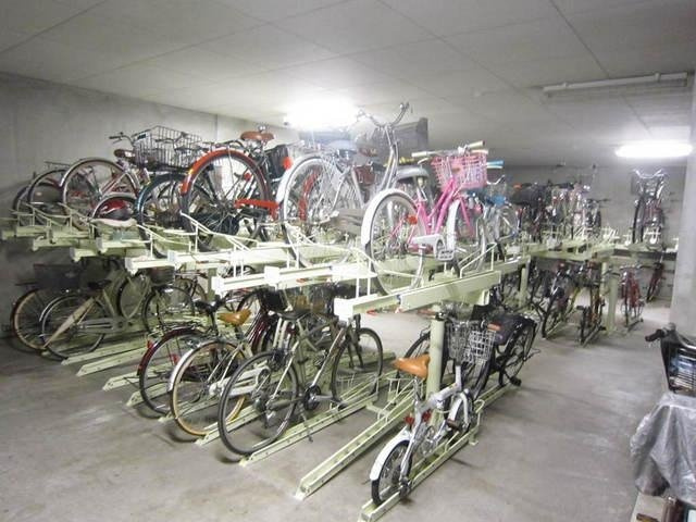 クレストフォルム上野グランステージの駐輪場|クレストフォルム上野グランステージ：敷地内に駐車場・駐輪場・バイク置場ございます！（空き要確認）