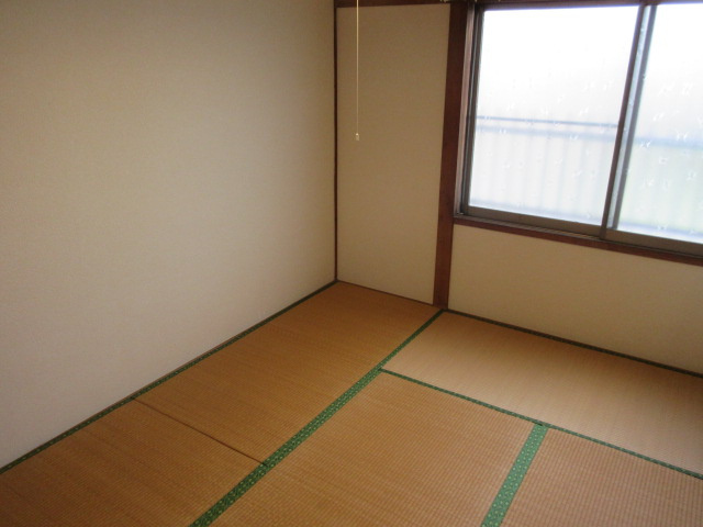 川原井マンションの和室