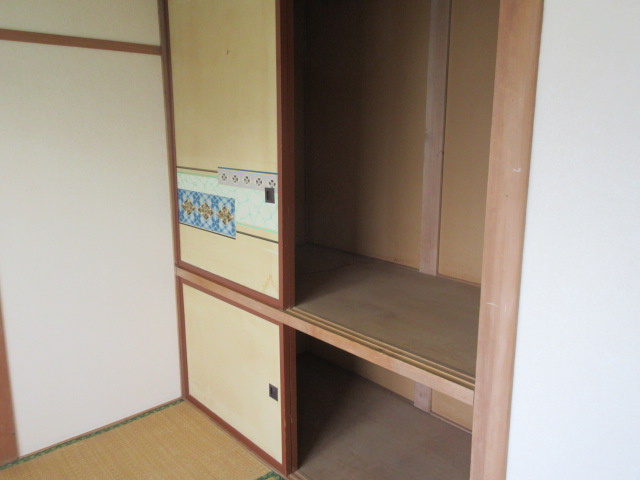 川原井マンションの収納