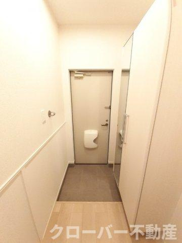ラルーチェの玄関