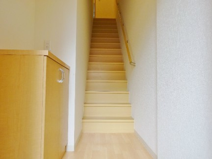 シエスタ千里丘の玄関