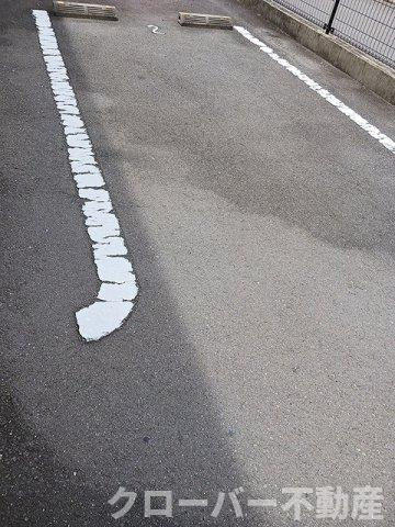 八幡館の駐車場
