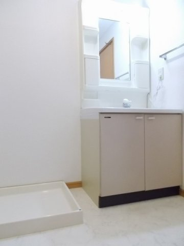 クレストール　イイダの洗面所