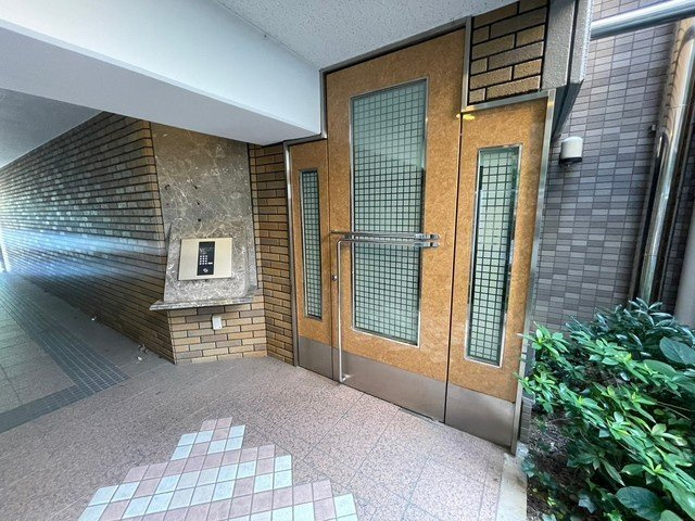 【エントランス】プレステージ榎町