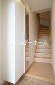 【仲介手数料：50％OFF】対象物件！の玄関|収納もある玄関です