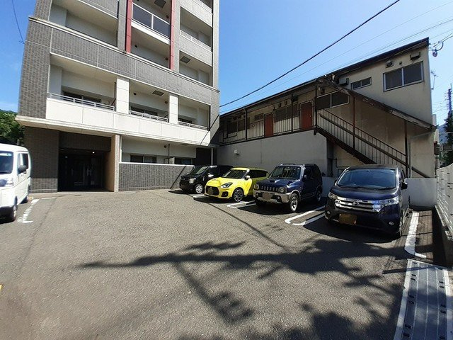【駐車場】 | ユニゾンスクエア | 駐車場です