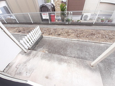【庭】 | エンジェルコーポラスＡ | たまにはお庭で休日を過ごしてみるのもよいかもしれません