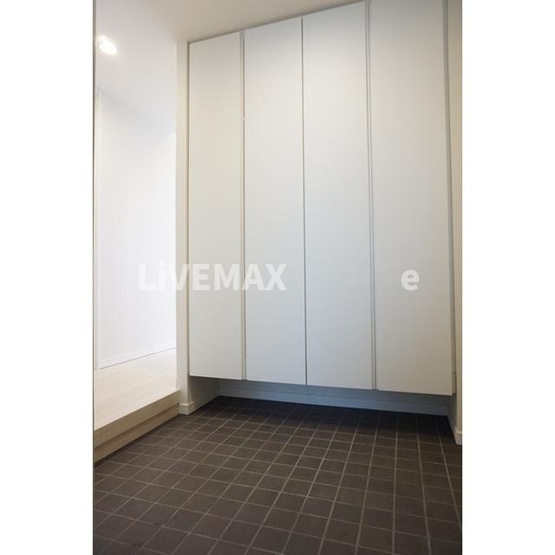 【玄関】ガーデニエール砧ウエスト