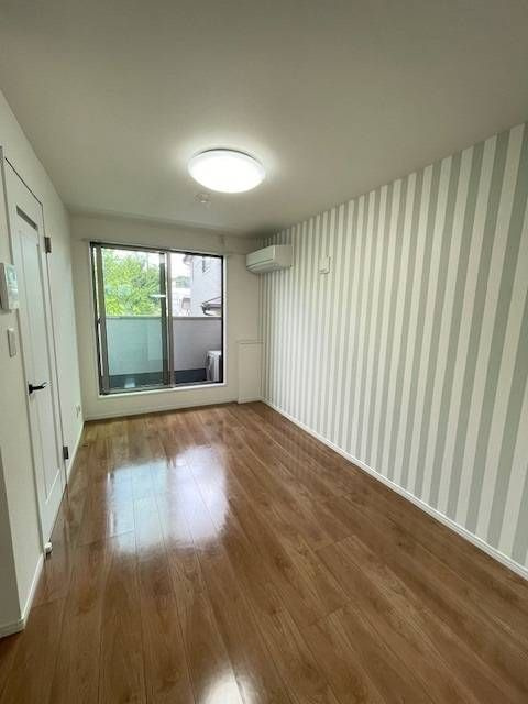 ＰＡＲＫ　ＴＥＲＲＡＣＥ　新松戸Ⅱの居間・リビング
