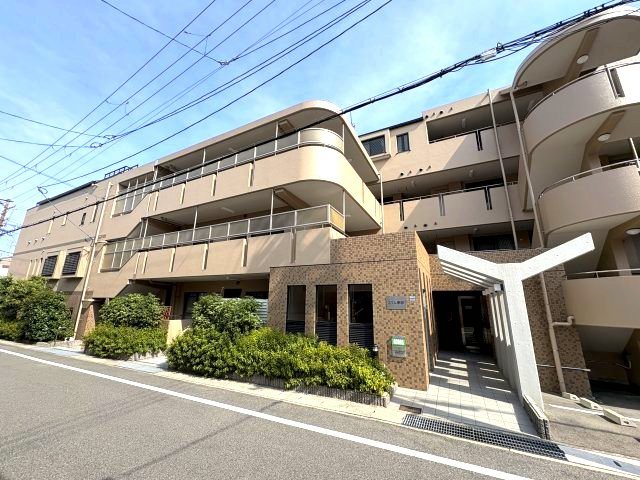 エリム摩耶の外観