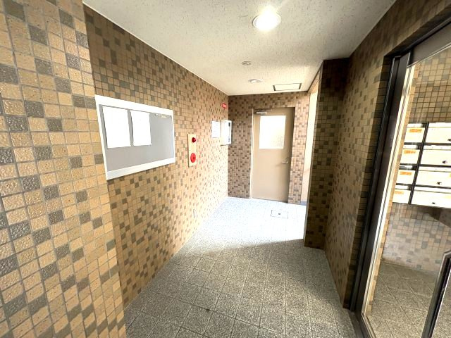 エリム摩耶のロビー