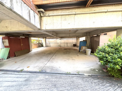 【駐車場】 | 吹田市新芦屋下　一戸建て