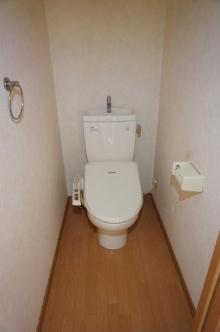 【トイレ】 | オーシャン | 別室の写真となります