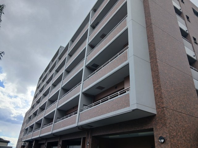ファミール神戸熊内町の外観