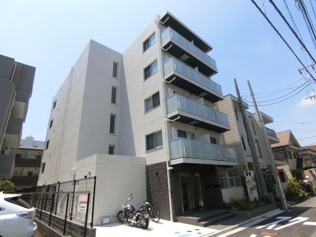川崎市中原区上丸子山王町１丁目の賃貸マンションの外観