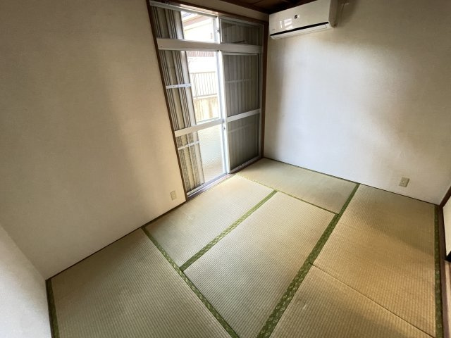 ハウス新柏の和室
