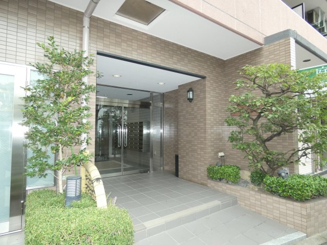【エントランス】