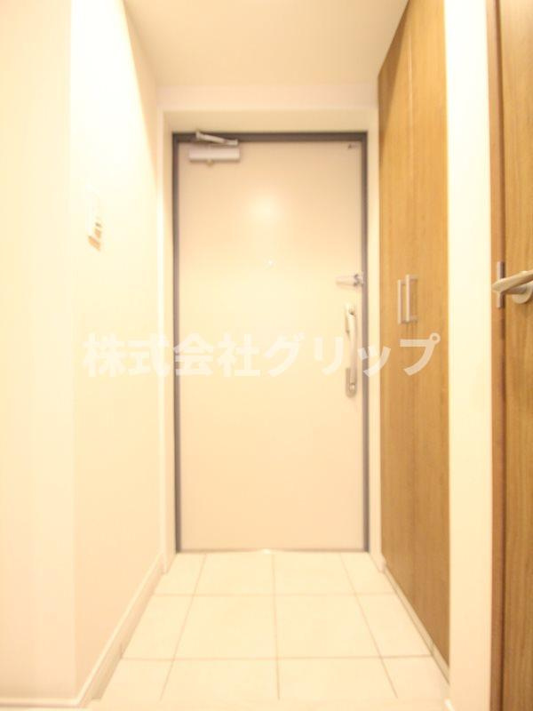 イアース横濱関内の玄関