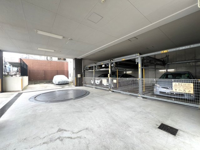 Ｄ‘グランセ横濱妙蓮寺の駐車場|駐車場の空き状況については、その都度、確認いたしますのでお気軽にお聞きください。